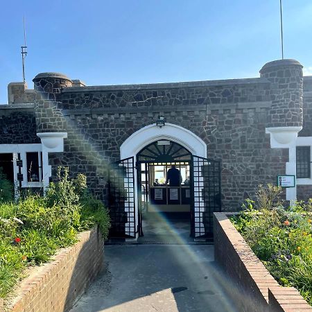 St Leonards-on-Sea Sea Esta Beach Get Away מראה חיצוני תמונה